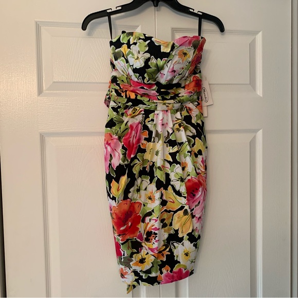 NWT! Mandees Floral Strapless Dress - Picture 1 of 6